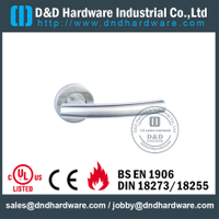 Acier inoxydable 304 Bend T Forme du levier interne Poignée pour la porte en bois -ddth013