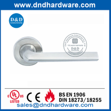 Handle de porte décorative de bonne qualité en acier inoxydable solide-DDSH016